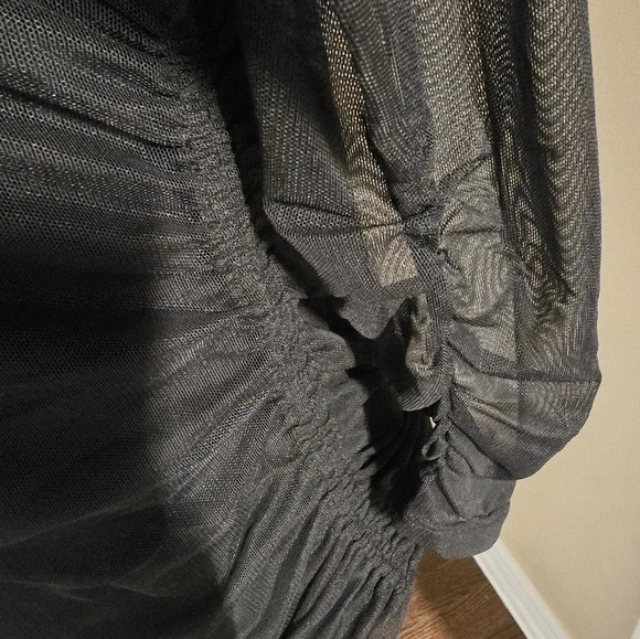 DKNY Mesh Sheer Top Gathered  Long Sleeve Lined Ruched Black size L - Picture 8 of 9